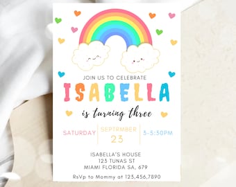 Invitación de cumpleaños arcoíris: rosa, dorado y nubes (plantilla de Canva)