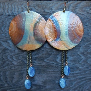 Disc Dangle Earring, Hammered Copper Earring, Blue Kyanite Dangle Earring, Crystal Dangle Earring, Blue Statement Earring