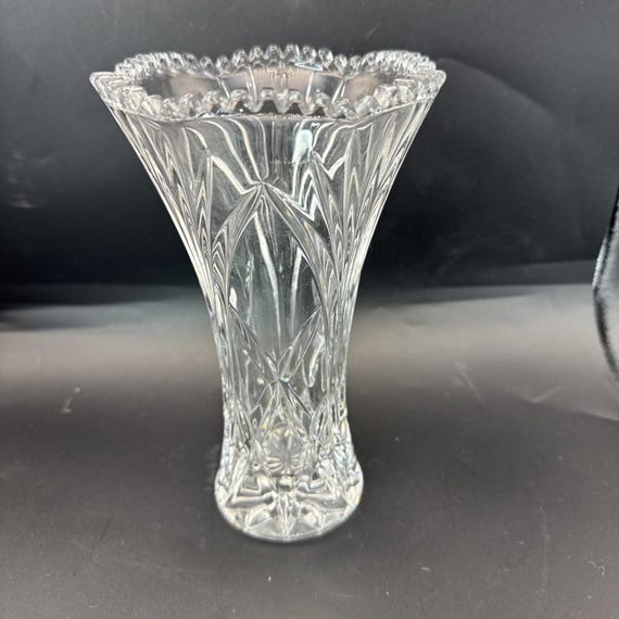 VTG Nachtmann Bleikristall Crystal Vase Germany Sculpture Pattern Sawtooth Edge