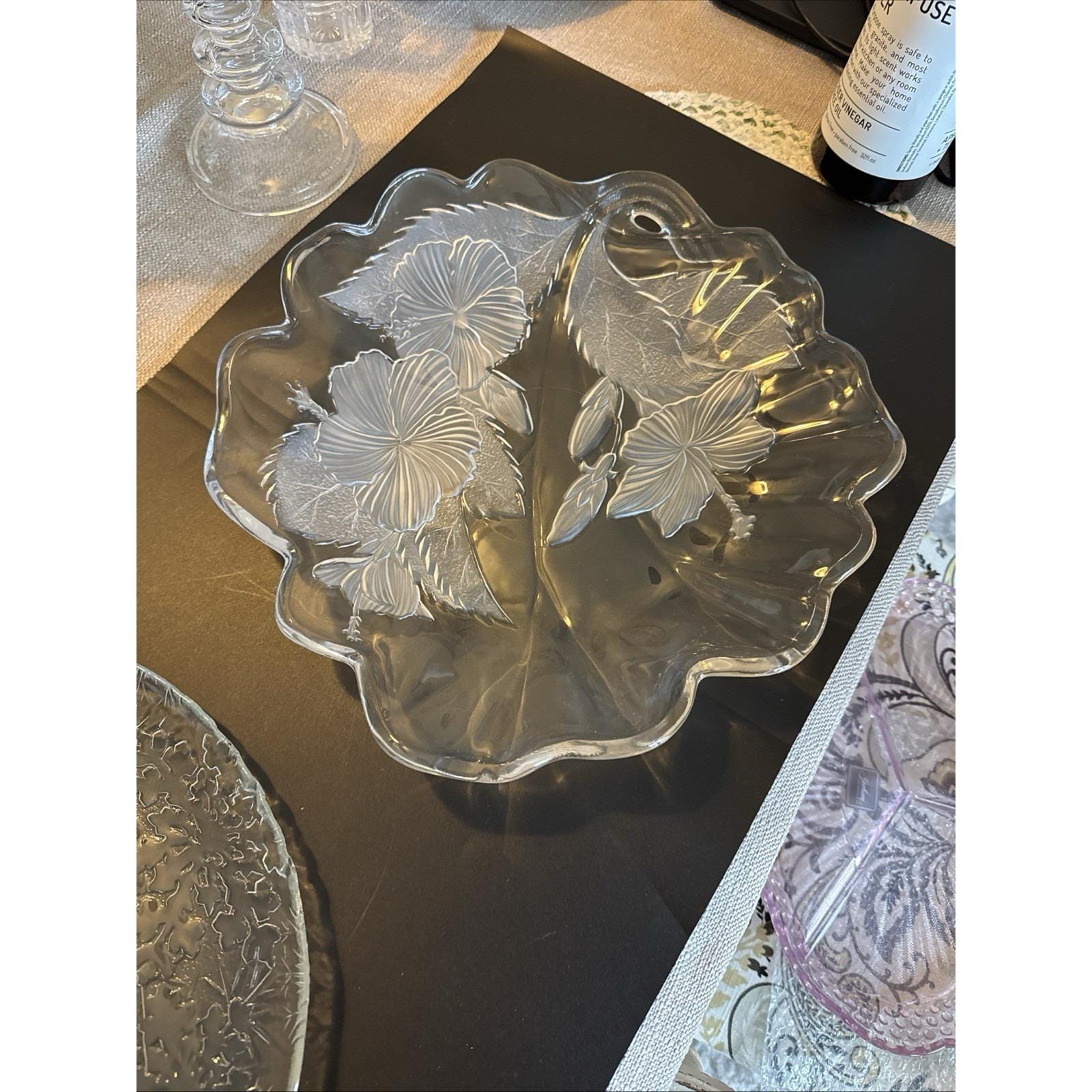 Savoir Vivre Japan Crystal Frosted Embossed Hibiscus Design 12