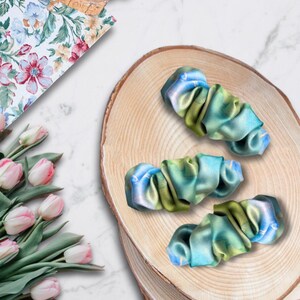 Handmade Scrunchie Barrette: Soft Fabric Hair Clip