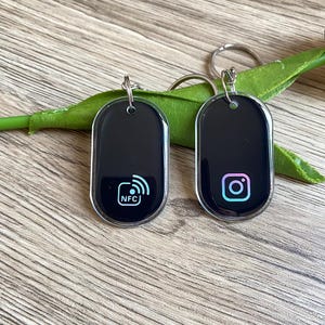 Smartphone Schlüsselanhänger für Social Media, Smartphone Schlüsselanhänger, Smartphone Schlüsselanhänger, Smartphone Schlüsselanhänger, Smartphone Schlüsselanhänger, Social Media Schlüsselanhänger, Tap And Follow