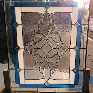 Stained Glass Window - W-505 Elegant Bevel Cluster