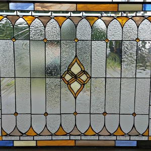 Stained Glass Window - RB-87 Colonial Teardrops