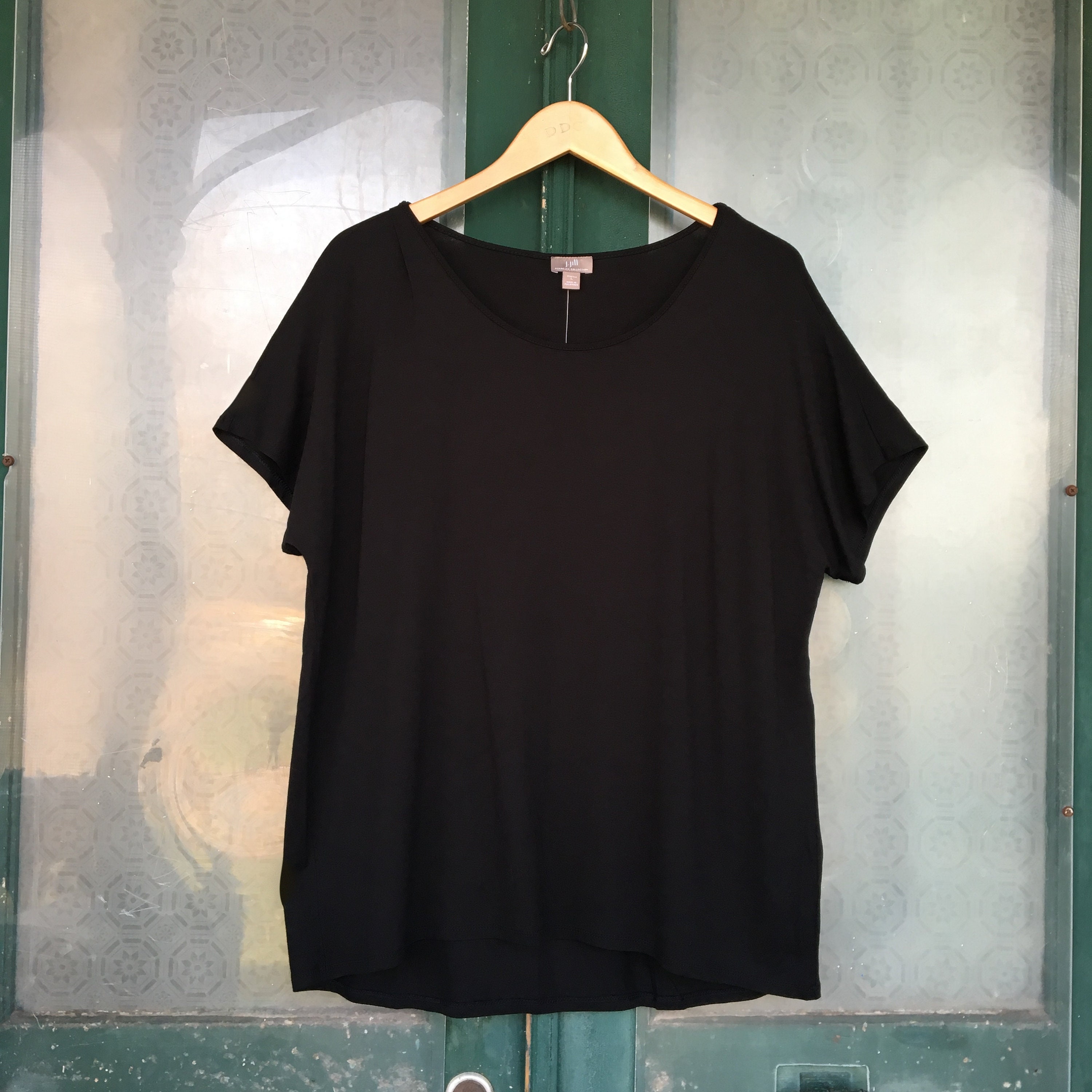 J. Jill Scoop Neck Short Sleeve Sleeve Tee -L- Black Rayon Spandex