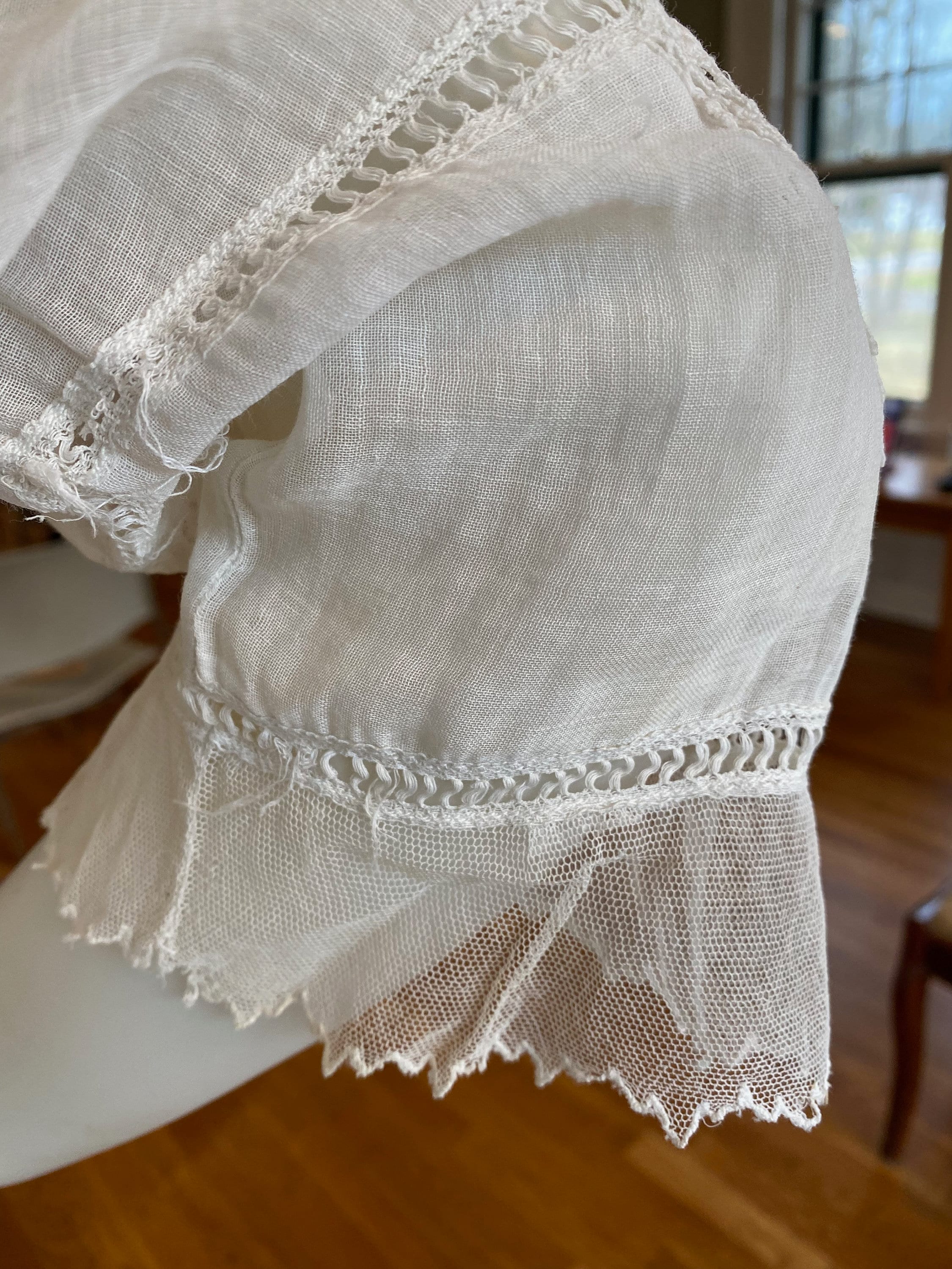 Victorian White Cotton Lawn Blouse with Lace Insets Mesh Collar