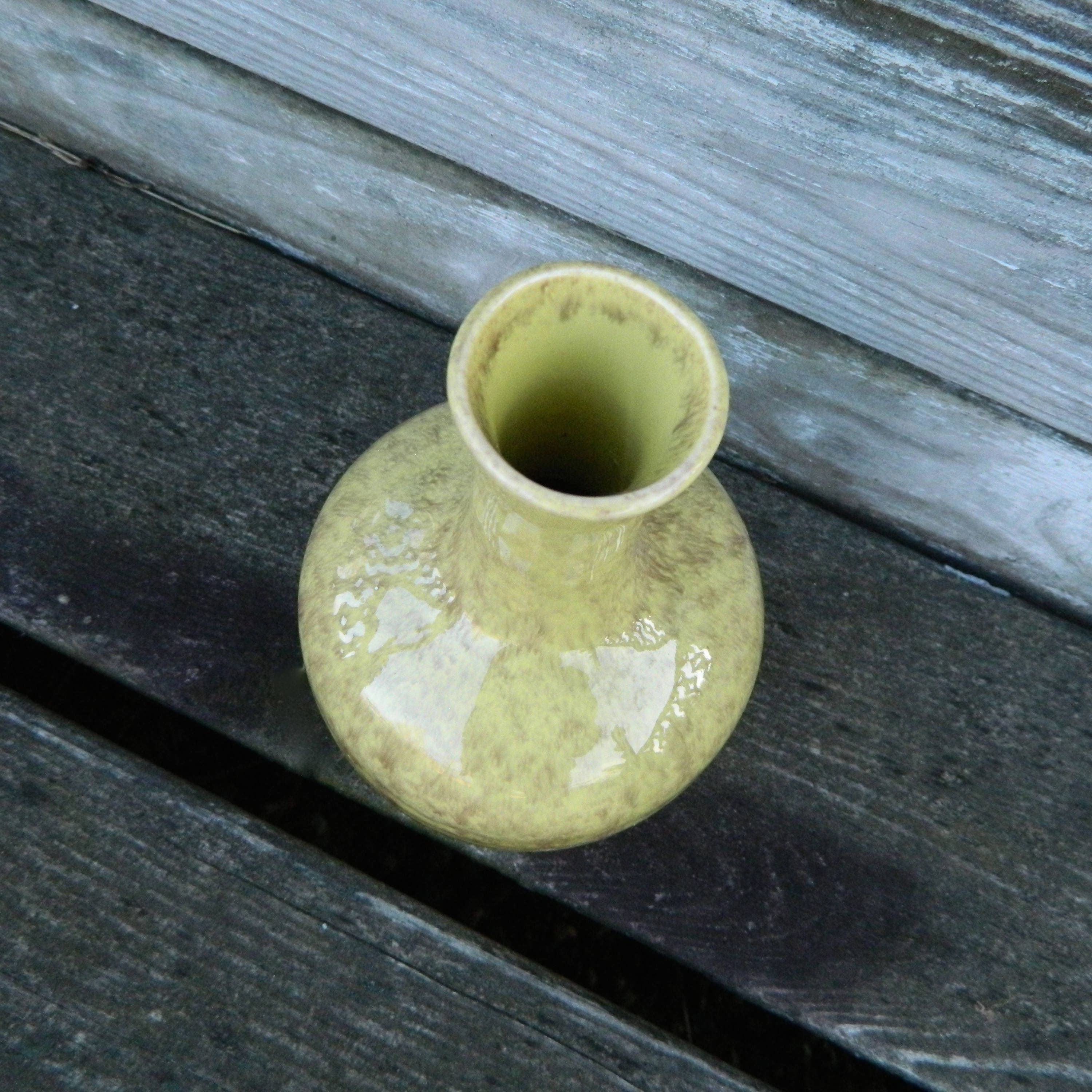 Vintage Gonder Ceramic Arts Pottery 7 Vase in Yellow Gold Luster Glaze