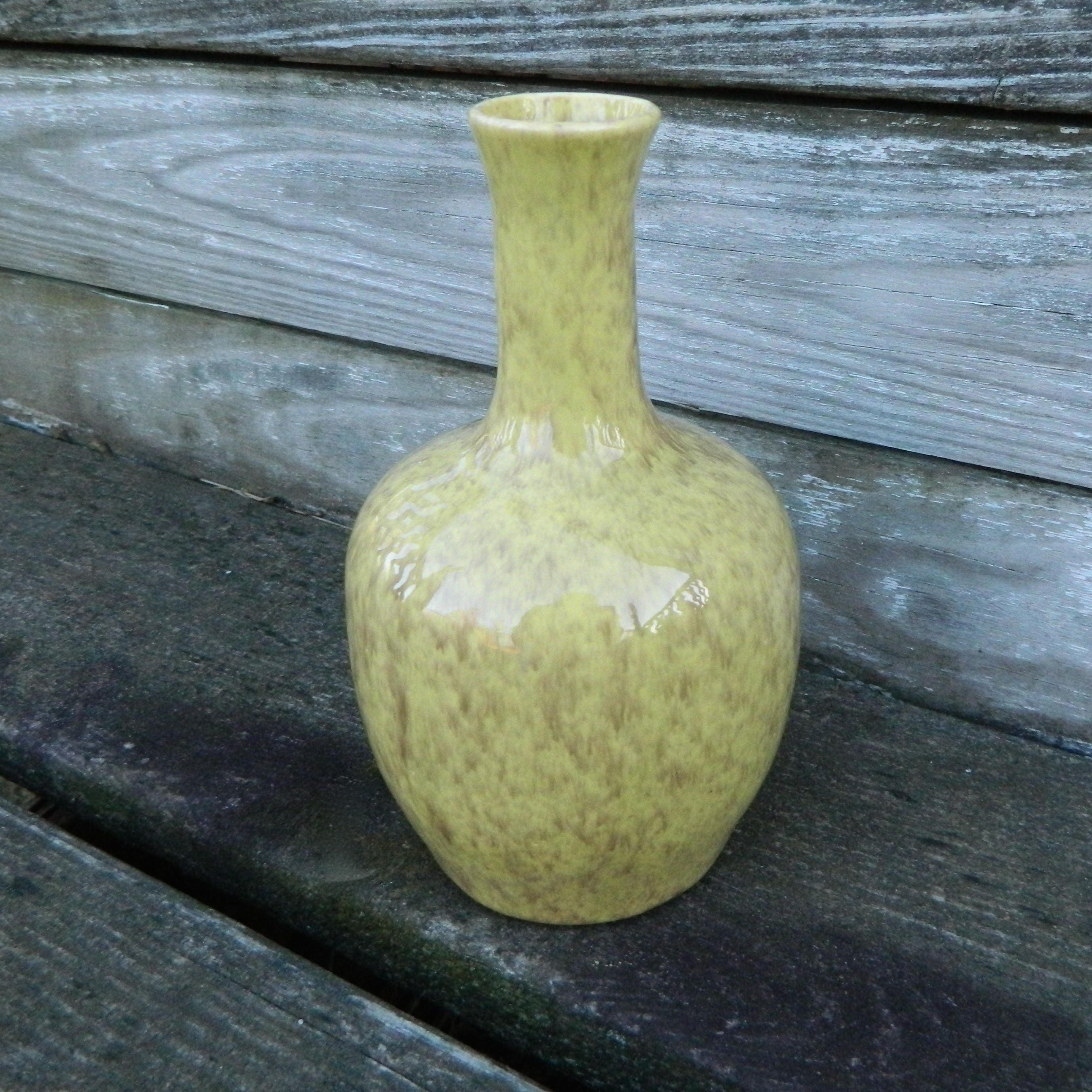 Vintage Gonder Ceramic Arts Pottery 7 Vase in Yellow Gold Luster Glaze