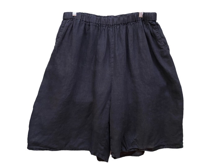 FLAX Shorts -2G/2X- Black Handkerchief Linen