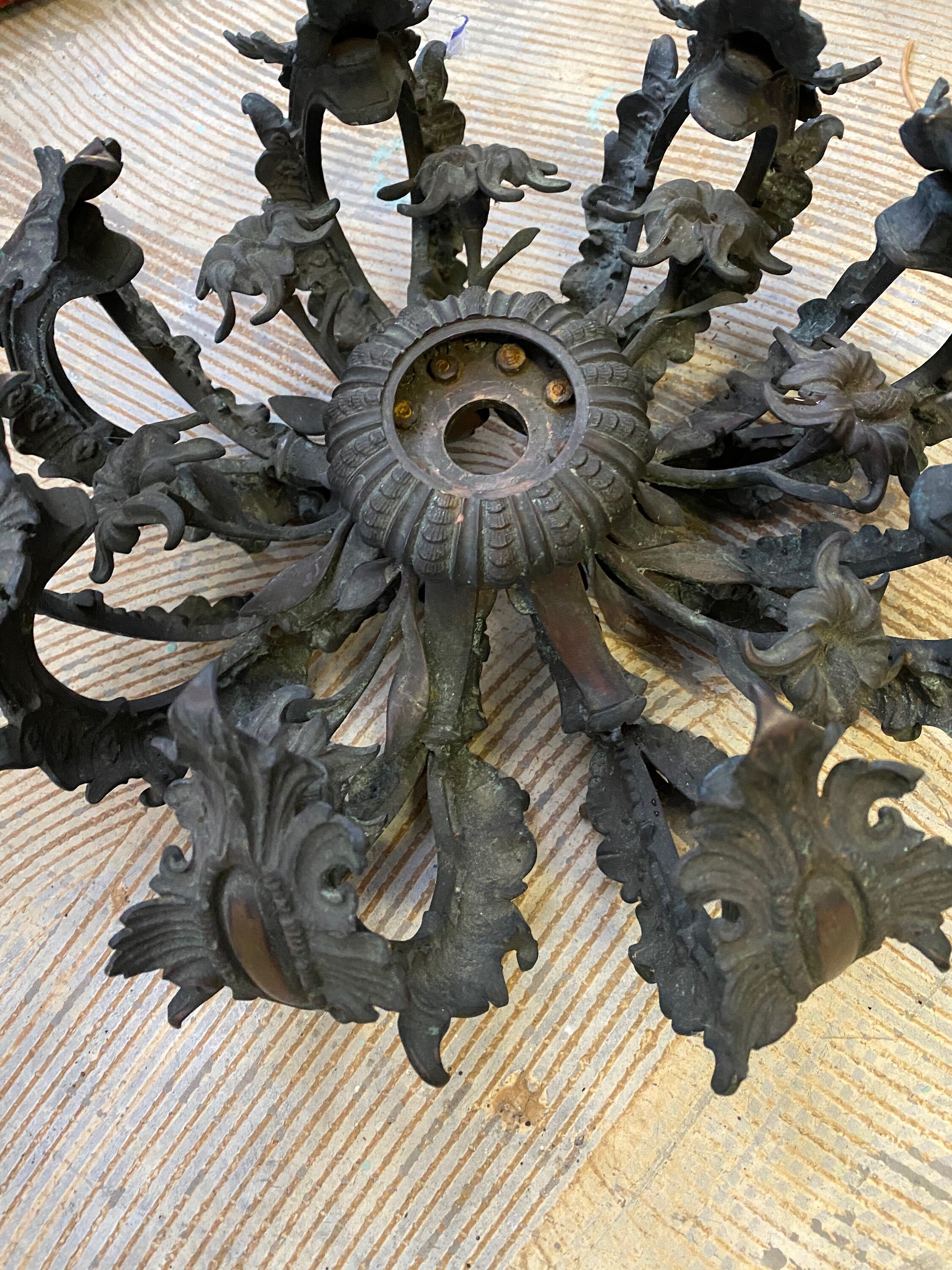 Antique Brass Ornate Acanthus Leaf Light Fixture