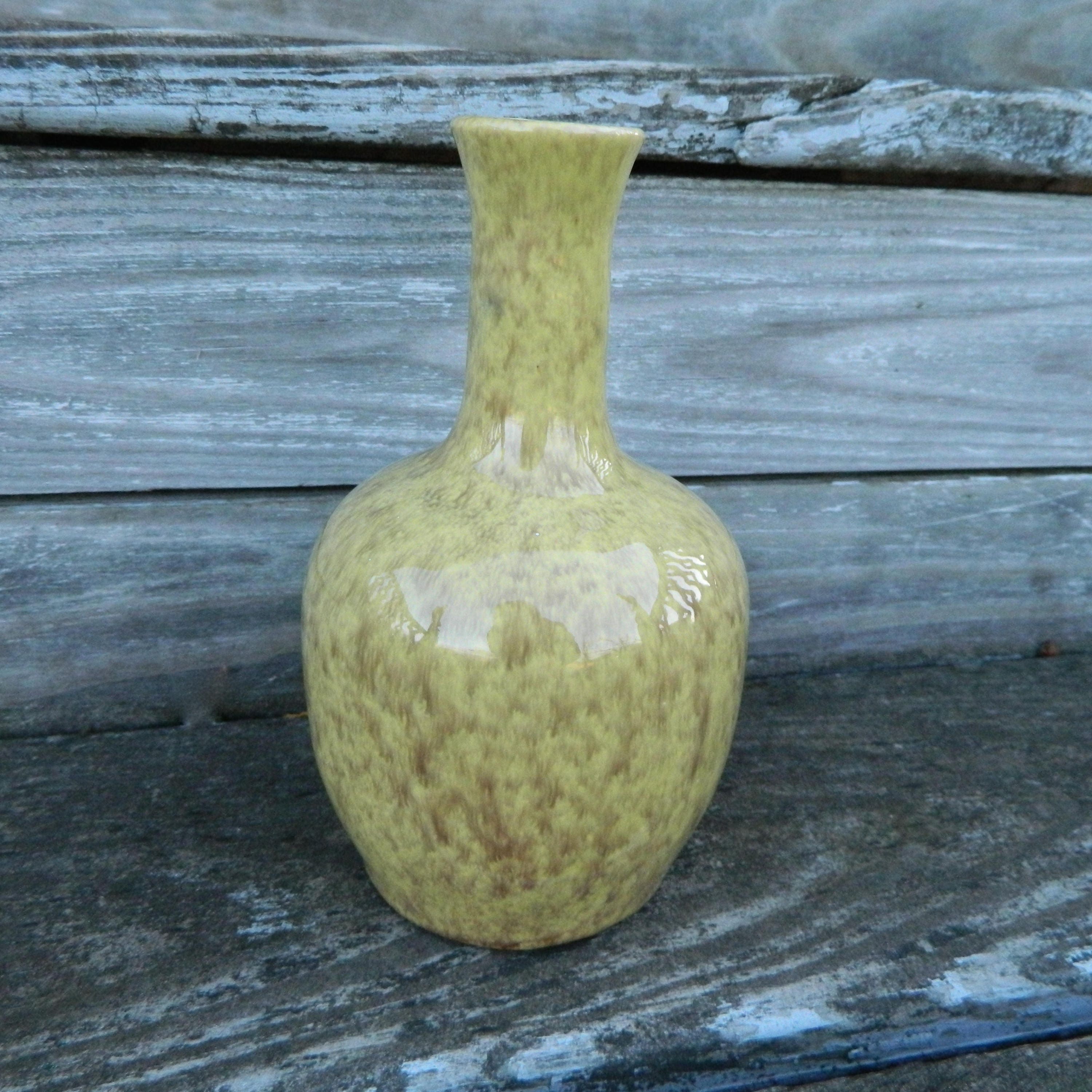 Vintage Gonder Ceramic Arts Pottery 7 Vase in Yellow Gold Luster Glaze