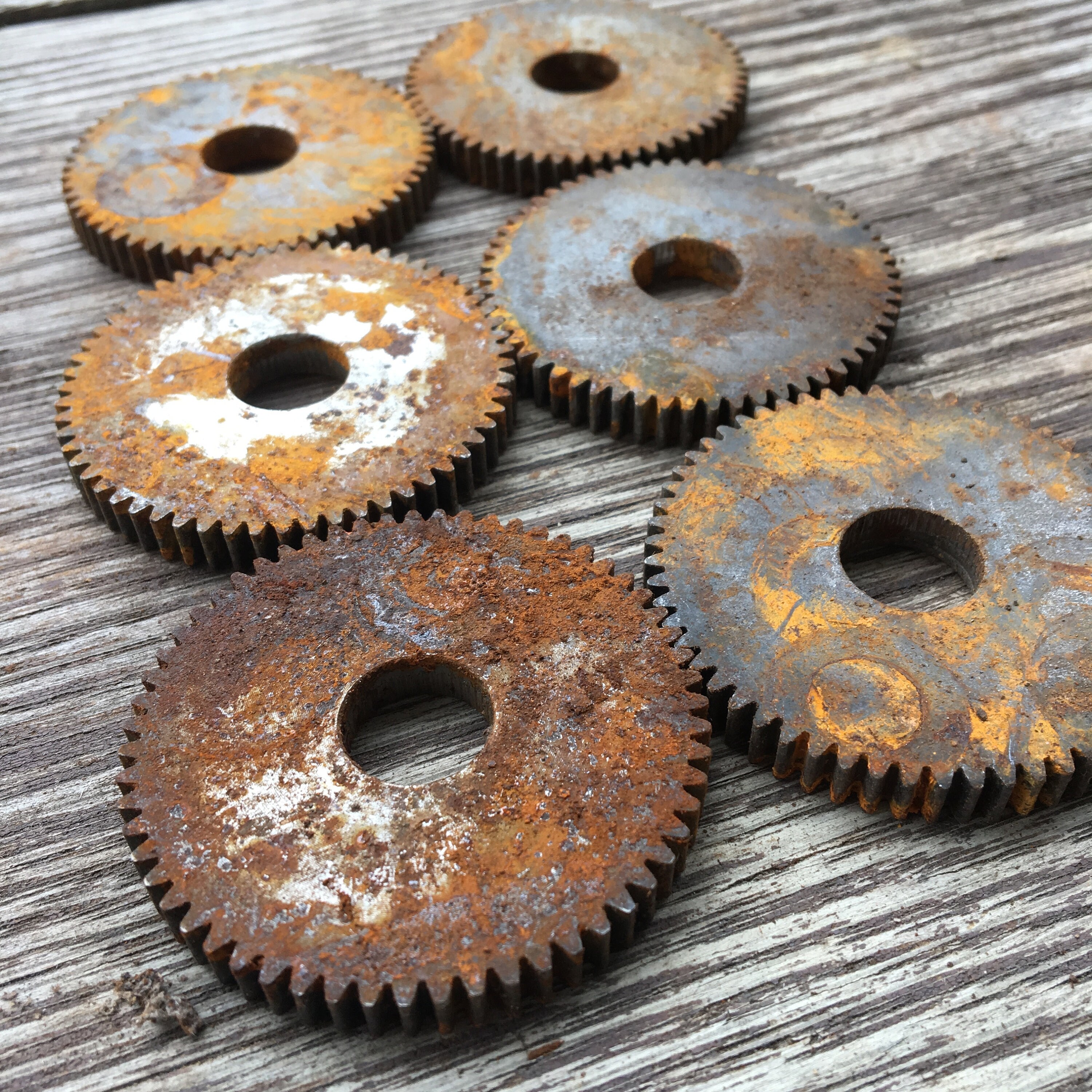 Lot of 6 Rusty Metal Machine Gears