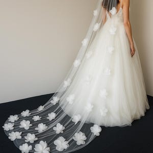 3D Floral Cathedral Veil, Handmade Wedding Veil with Oversized Flowers, Summer Bloom Collection