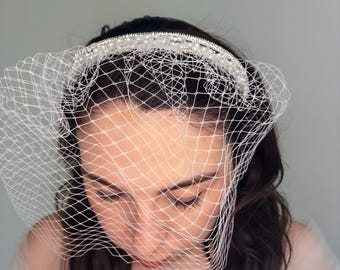 Elegant Pearl Birdcage Veil Headband, For the Modern Romantic Bride