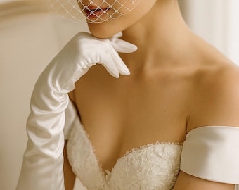 Bridal Gloves, Elegant Wedding Gloves for a Timeless Look