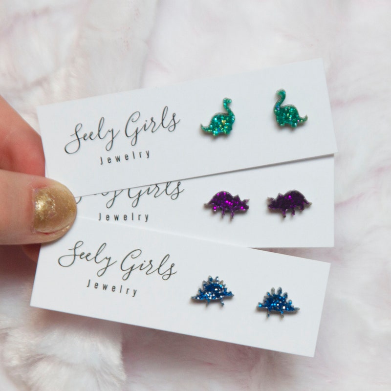 Rock Chain Earrings Small Daisy - Dinosaur Design main image 1