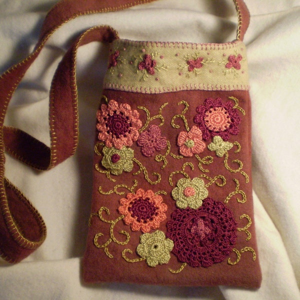 Handbag - Embroidered Floral