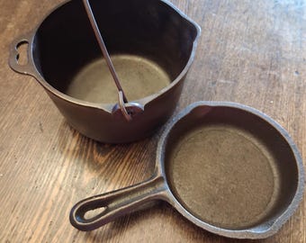 Vintage Wagner Ware Toy Pot and Unmarked Mini Skillet