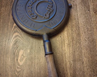 Fanner Crescent Waffle Iron- NO BASE
