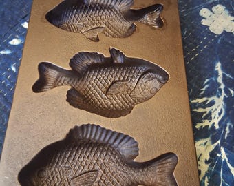 Vintage Lodge Fish Shaped Cornbread Pan,5PP2, Fully Restored and Seasoned