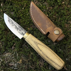 Couteau Whittling Sloyd avec étui en cuir. Outil de sculpture sur bois. Couteau à découper cuillère. Couteau à découper en bois vert. Lame en acier au carbone forgée à la main