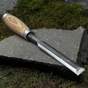 Bevel Edge Chisel. Woodworking Tool. Chisel for Carpenter. Timber Framing Chisel. Tool for Beginners. Hand Forged Knife. Carbon Steel 52100.