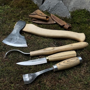 4-Piece Set of Spoon Carving Tool with Leather Cases. Axe, Gouge, Sloyd and Hook Knives. Woodworking Tools. Hand Forged. Carbon Steel 52100.