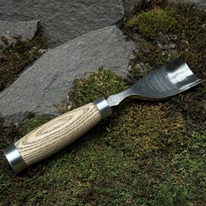 Woodworking Gouges. Bowl Cutting Knives for Beginner. Bent Gouges. Wood and Spoon Carving Tools. Hand Forged Tools. Carbon Steel 52100.