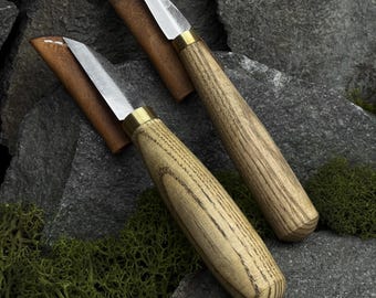 Whittling Knives with Leather Cases. Knives for Geometric Detail Carving. Woodworking Tools. Hand Forged Knives. Carbon Steel 52100.