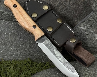 Bushcraft Taschenmesser mit Geschenkverpackung, handgeschmiedetes Camping & Survival-Werkzeug mit Lederscheide, Geschenk für Männer