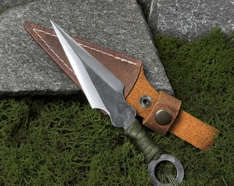 Outdoor Throwing Knife with Leather Case. Paracord Wrapped Handle. Unsharpened Carbon Blade for Target Practice, Competitions, Camping.