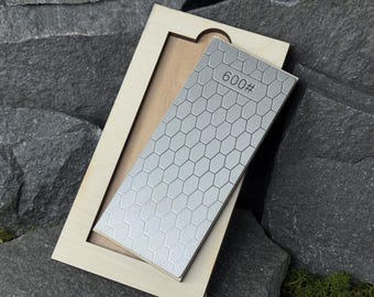 Piedra de afilar de diamante de grano 600 con soporte de madera. Afilador de grano medio para cuchillos, herramientas de tallado de madera, cinceles, hachas y hojas para exteriores.