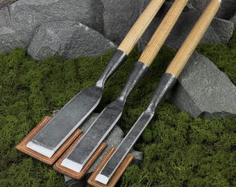 手鍛造の滑らかなノミ、木造建築、建具、ログハウス建築用木工工具