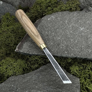Small Bevel Chisel with Oblique Edge. Beginner Detailed Carving Tool. Wood Carving Chisel. Woodworking. Hand Forged Tool. Carbon Steel Blade