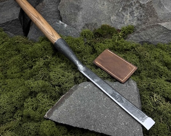 Straight Сhisel with Leather Case. Timber Framing Chisel for Woodworking. Carpentry Large Chisel. Hand Forged Tool. Carbon Steel 52100.