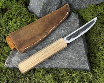 Outdoor Yakut Knife with Leather Case. Hand Forged Tool with Carbon Steel Blade for Bushcraft Survival, Camping and Wood Carving Projects