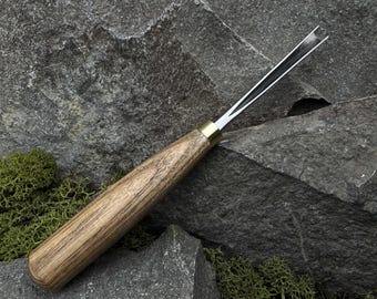 Small V-Parting Chisel. Sculptural Chisel. Detailed Carving Tool for Beginners. Wood Carving Chisel. Hand Forged Tool. Carbon Steel Blade