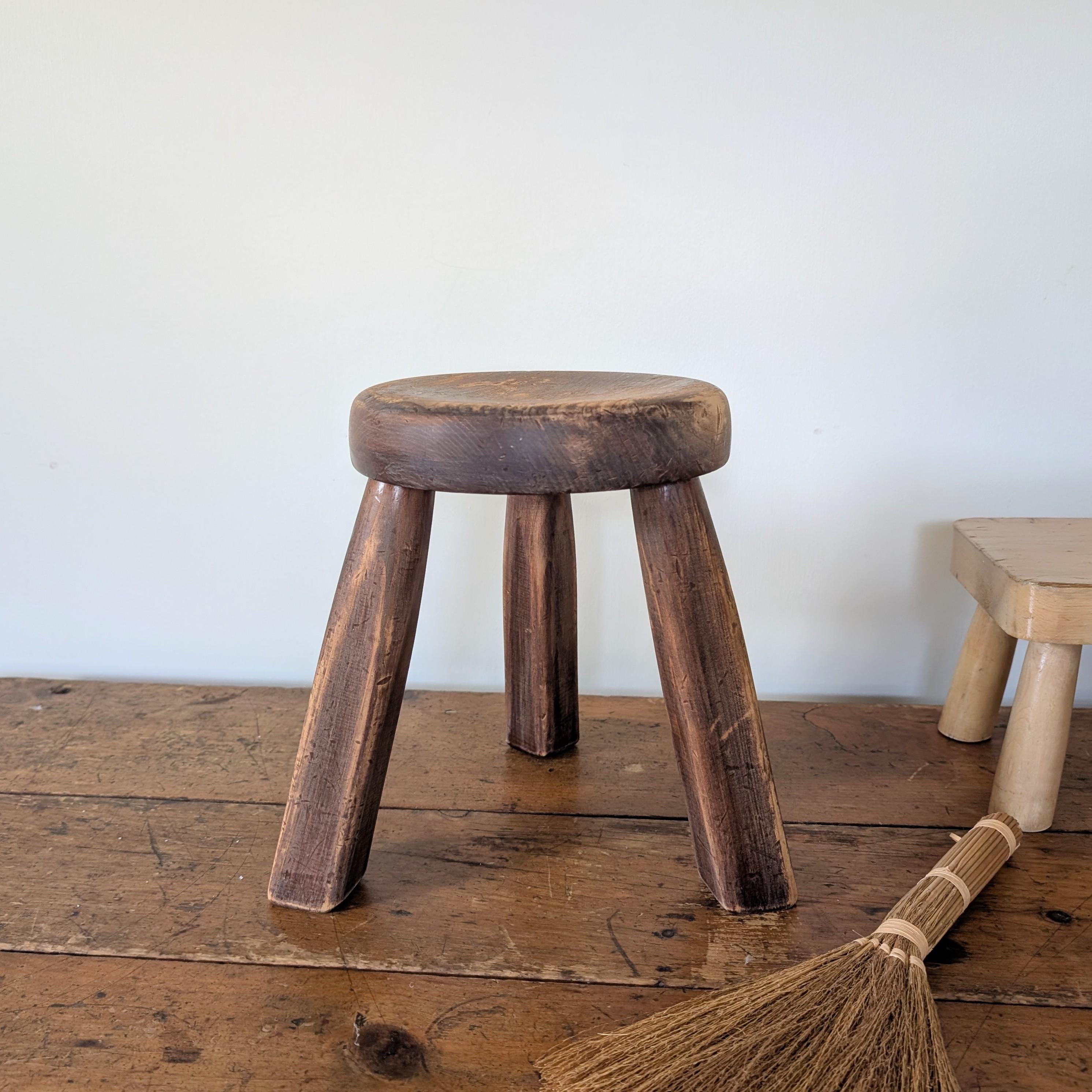French Antique Stool シャルロットペリアン French Antique Stool シャルロットペリアン French Stools