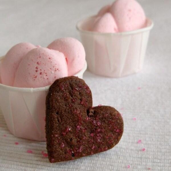 A Little Box of Valentine's Day Cookies