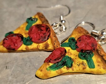 Pizza de tomate y brócoli