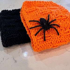 Worms Crawl In | October Washcloth of the Month | Pattern PDF
