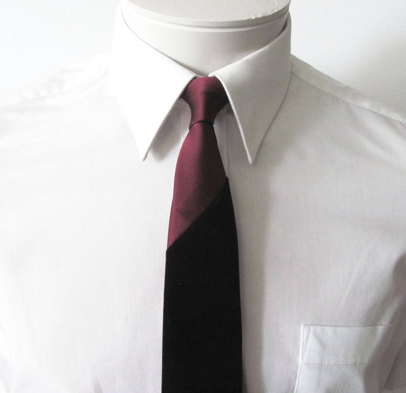 burgundy velvet tie