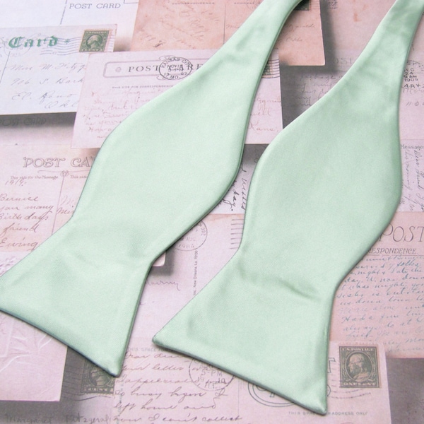 Mens Bowtie. Freestyle Dusty Mint Bowties. Dusty Shale Green JCrew Inspired Bow tie With Matching Pocket Square