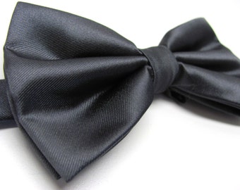 Mens Bowtie. Charcoal Gray Bowties. Grey Bow tie With Matching Pocket Square Option