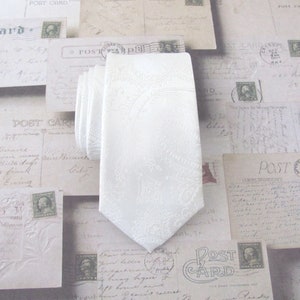 Mens Tie. White Paisley Skinny Mens Necktie With Matching Pocket Square Option