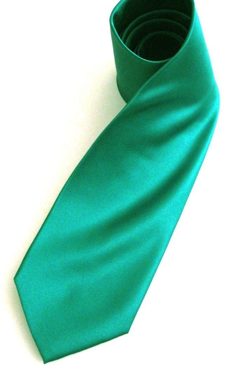 Mens Necktie Kelly Green Silk Tie With Matching Pocket Square Handkerchief Option