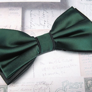 Mens Bow Ties Forest Juniper Green Black Bow Tie. Wedding Bow Ties Dark Green and Black Bowtie With Matching Pocket Squares