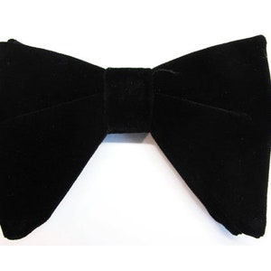 Black Velvet Butterfly Bow Tie Black Tear Drop Long Pre tied Bow Tie With Matching Pocket Square Handkerchief