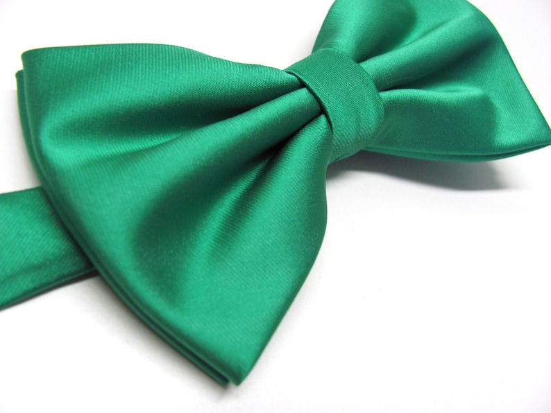 Mens Bowtie. Kelly Green Emerald Green Bowtie With Matching Etsy