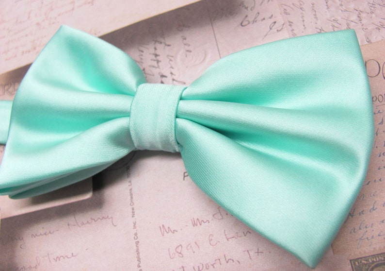 Mens Bowtie. Mint Ties. Pastel Mint Green Bowtie With Matching | Etsy